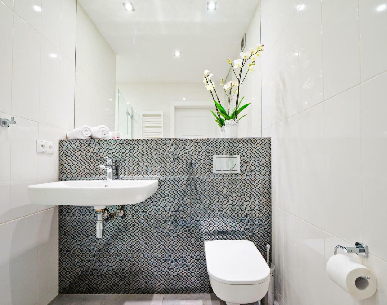 Apartamenty Homely Place - Parking 7 Posen Exterior foto