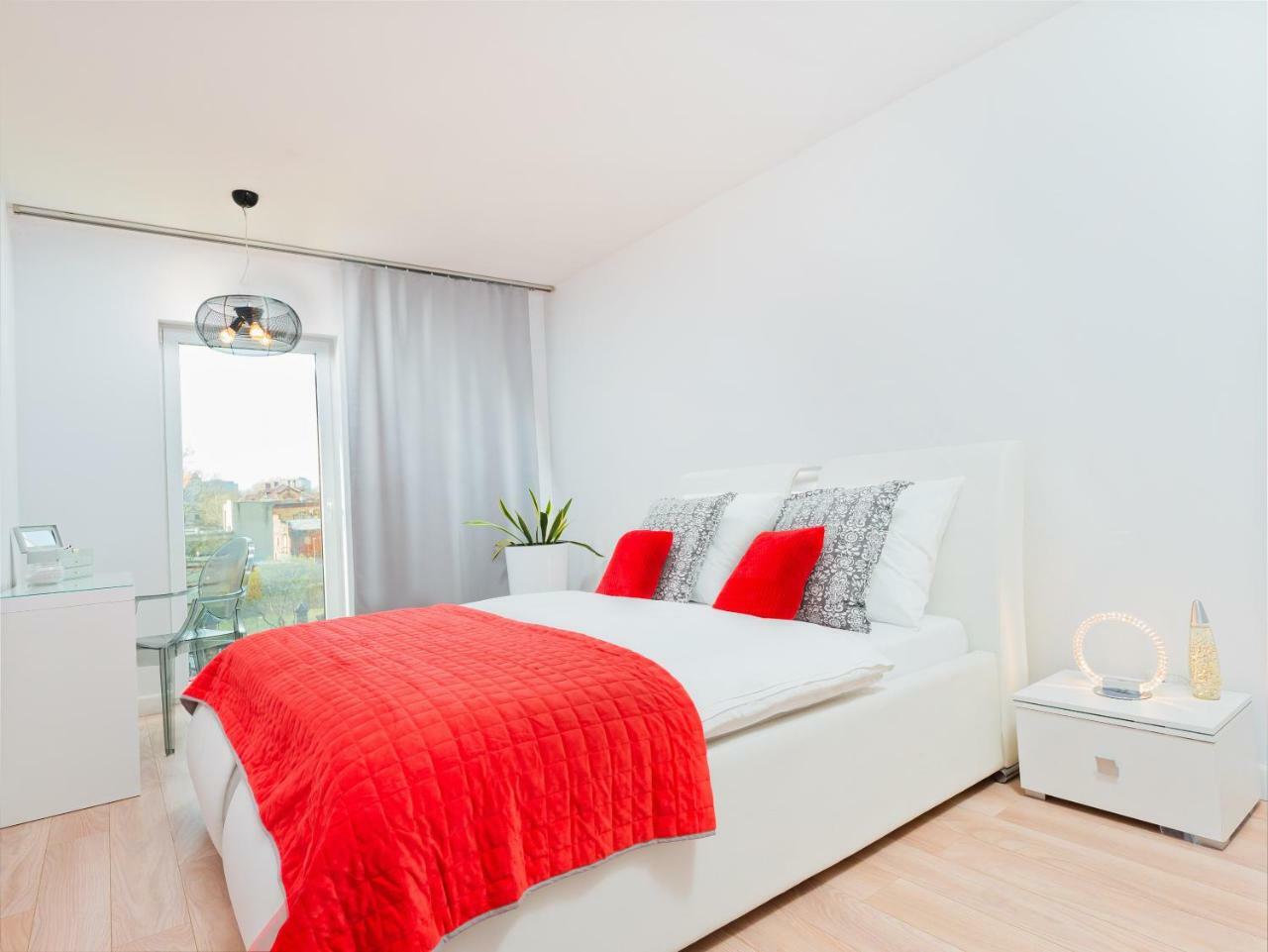 Apartamenty Homely Place - Parking 7 Posen Exterior foto